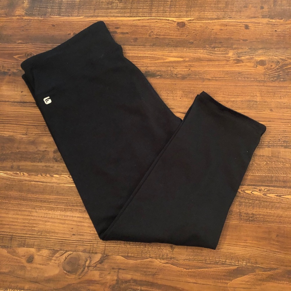 Black Fabletics Salar Capris- great condition!